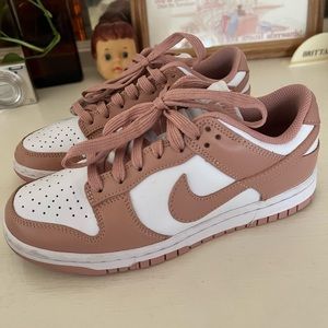Nike Women's Sneakers in Pink and White
